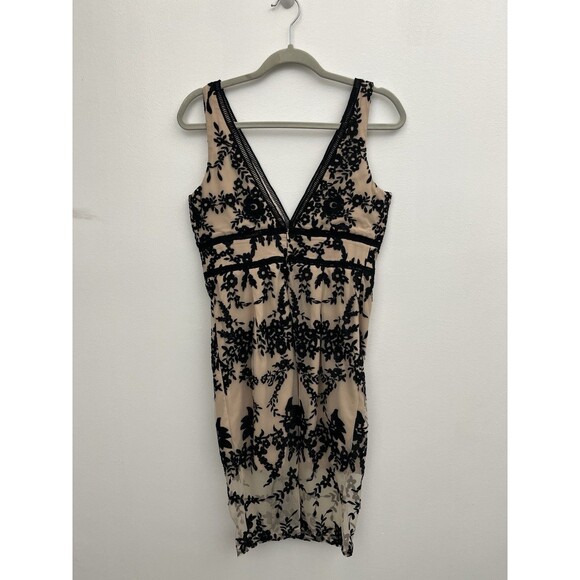 BARDOT Women’s Pencil Dress black / cream lace/ EMBROIDERED Size 8/M Zipper Back - Picture 14 of 15